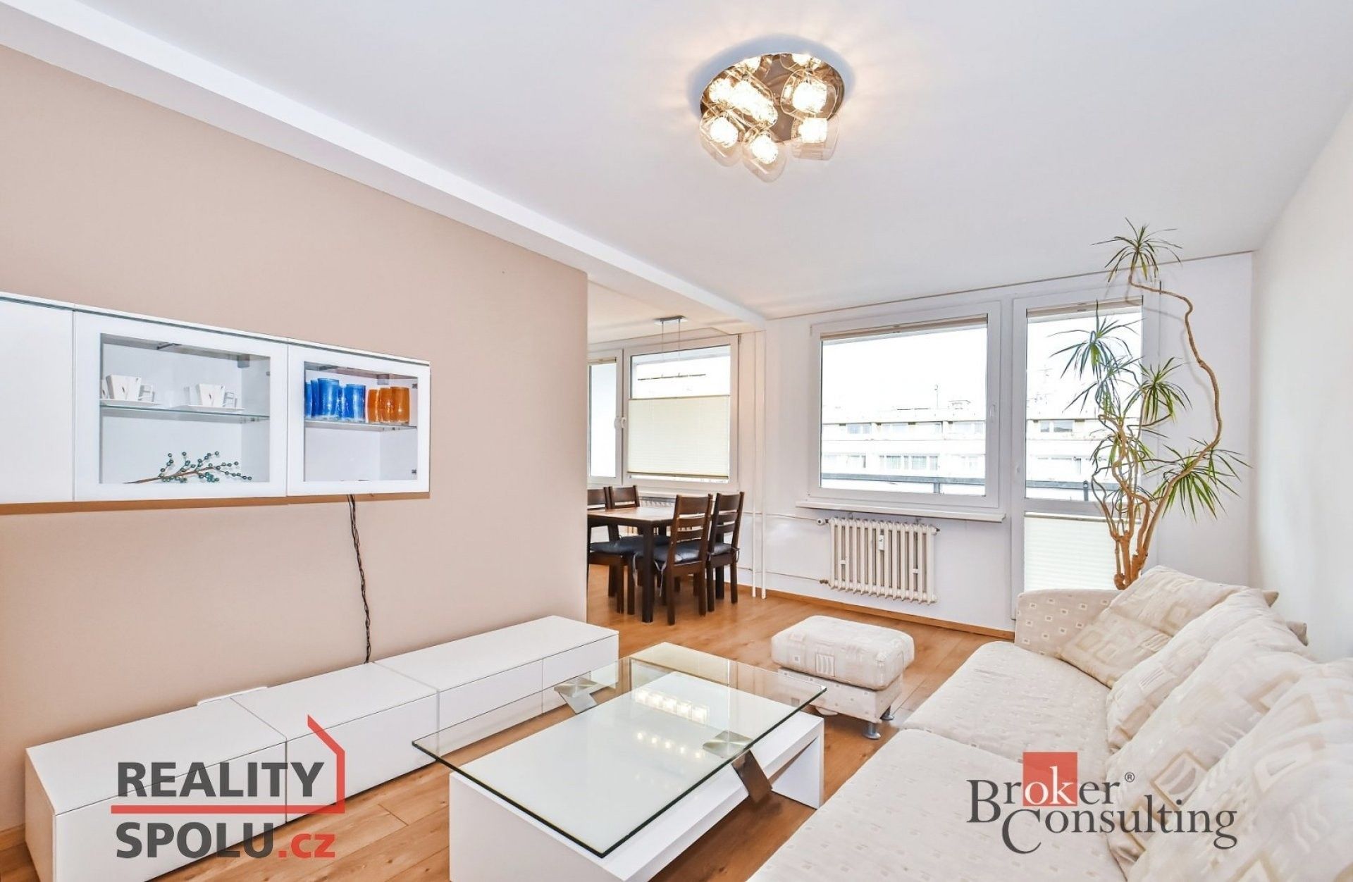 Pronájem byt 3+kk - Tádžická, Praha, 74 m²