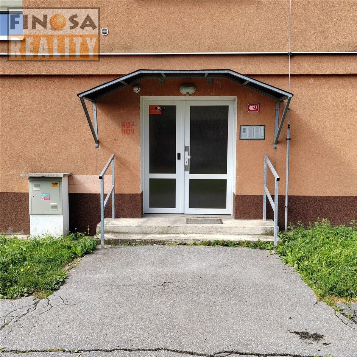 Prodej byt 2+1 - Vrchlického, Chomutov, 54 m² - 5