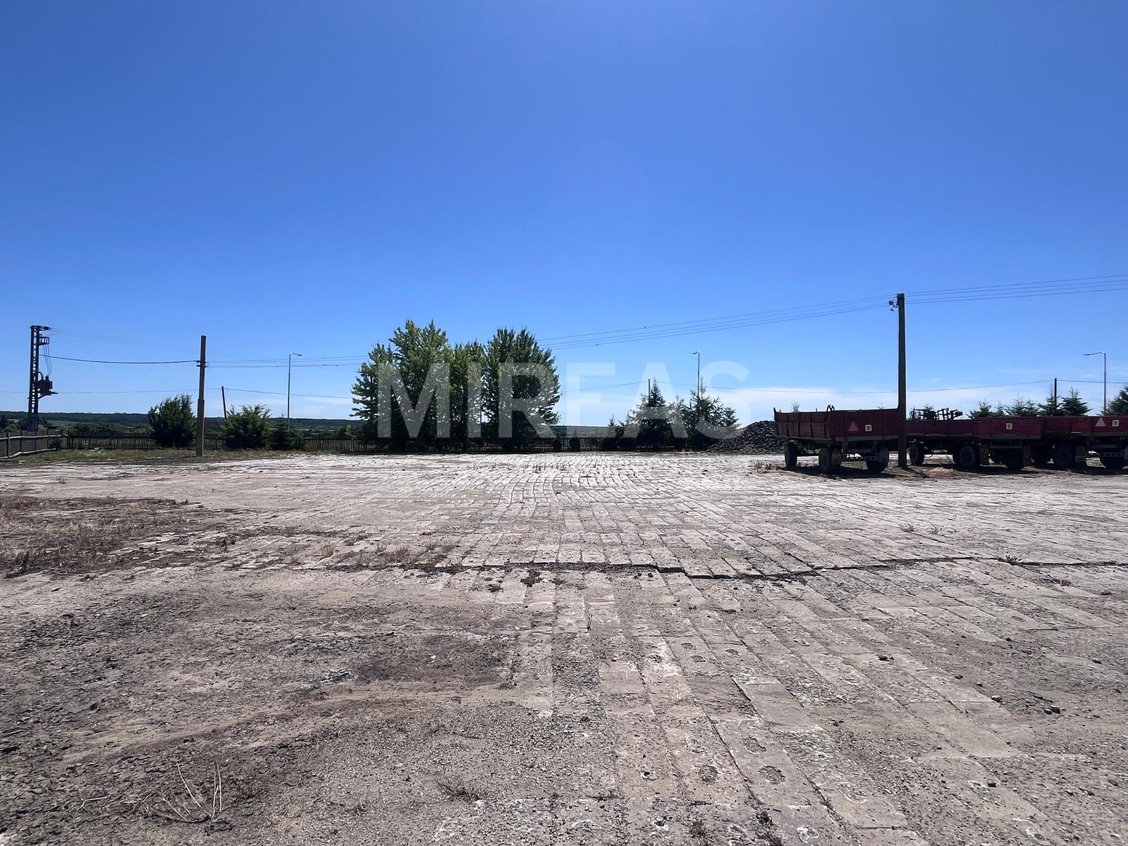 Pronájem komerční pozemek - Žerčice, 3 m²