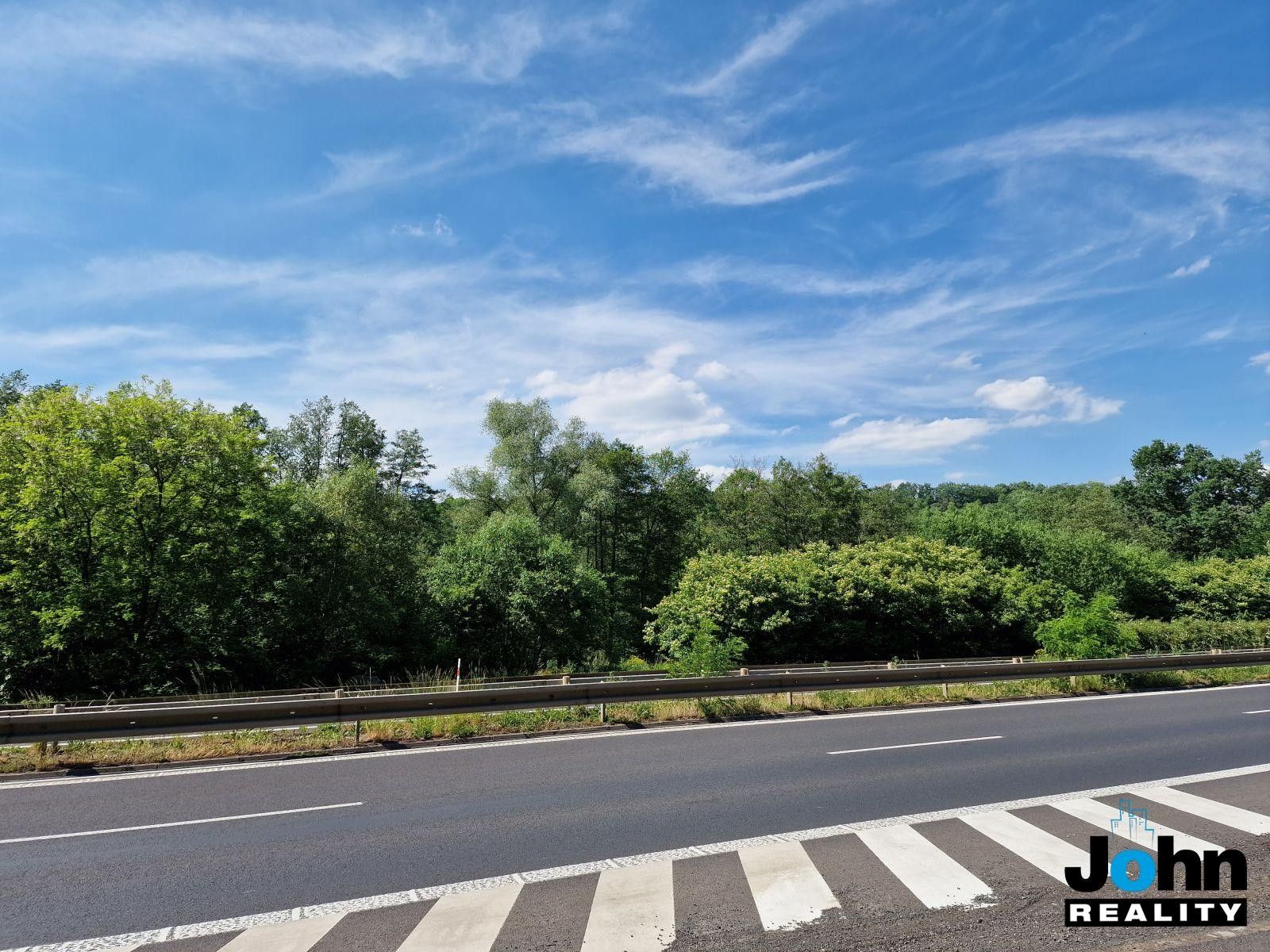Louka · 5 950 m² · Liběšice, Želenice - 4
