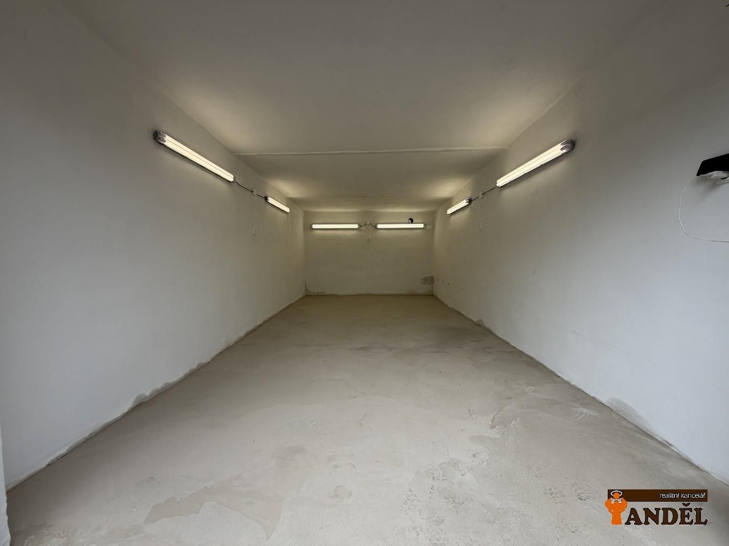 Pronájem garáž - Na Michalůvce, Havířov, 25 m²