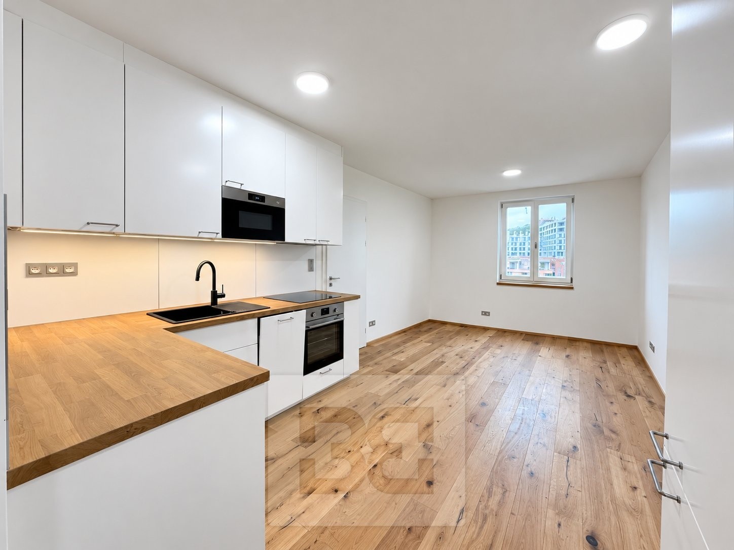 2+kk, Strakonická 1165, Praha Smíchov, 44 m² - 1