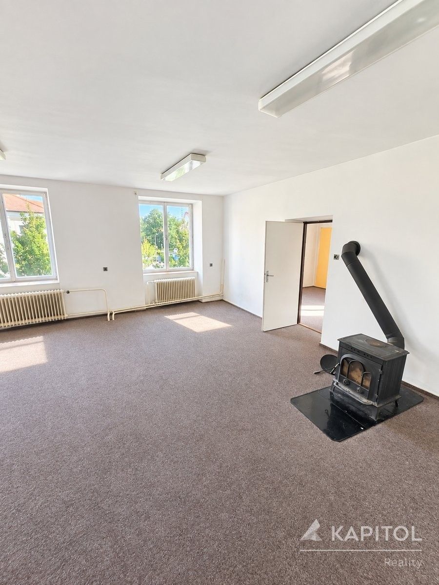 Prodej rodinný dům - Náměstí 4, Chrast, 199 m² - 5