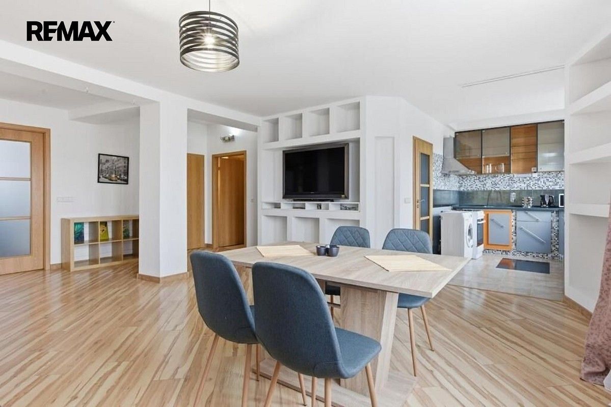 2+kk, Karlovy Vary, Karlovarský kraj, 86 m² - 2
