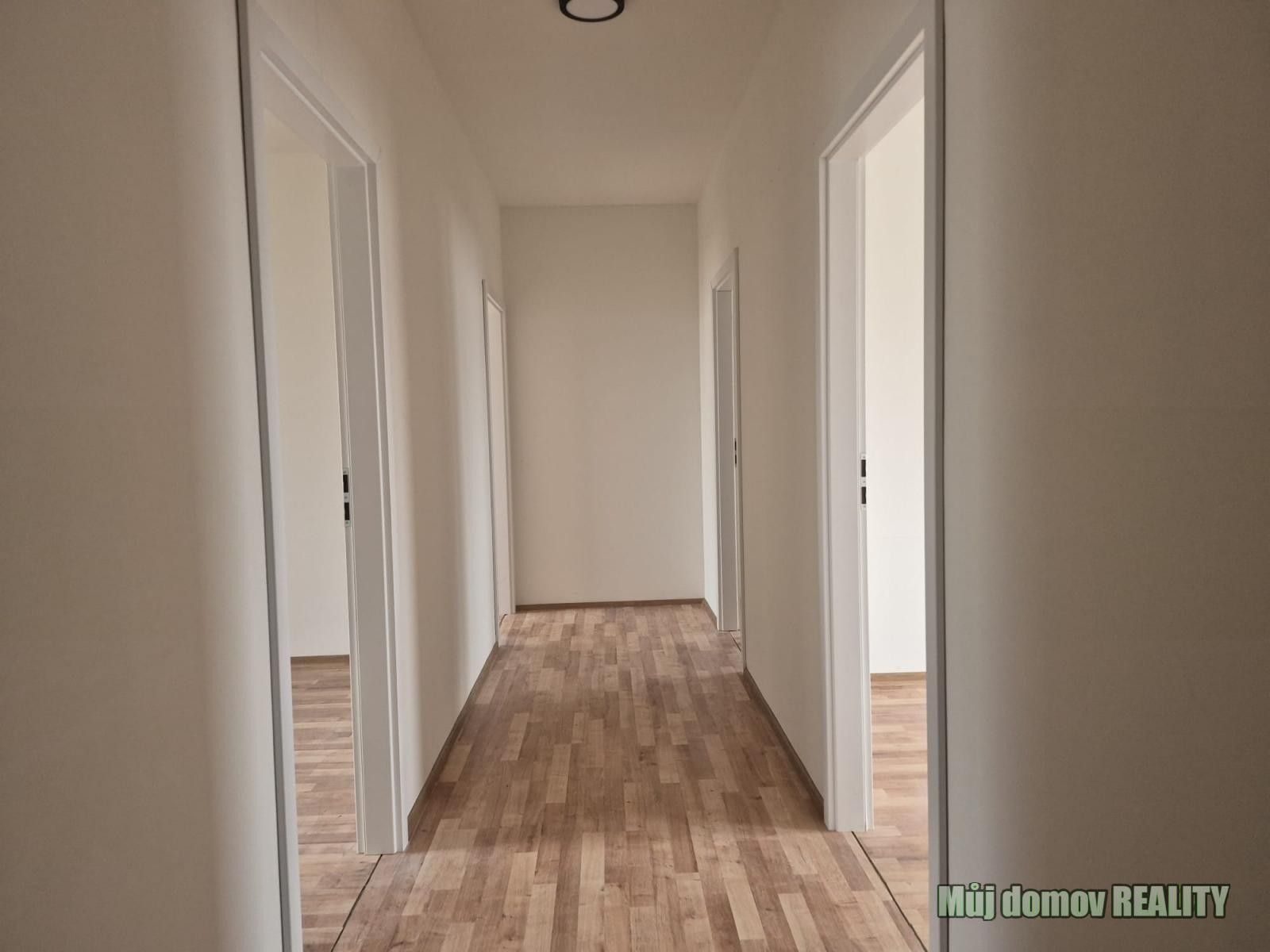 Pronájem ubytovací zařízení - Praha 22, Praha, 626 m²