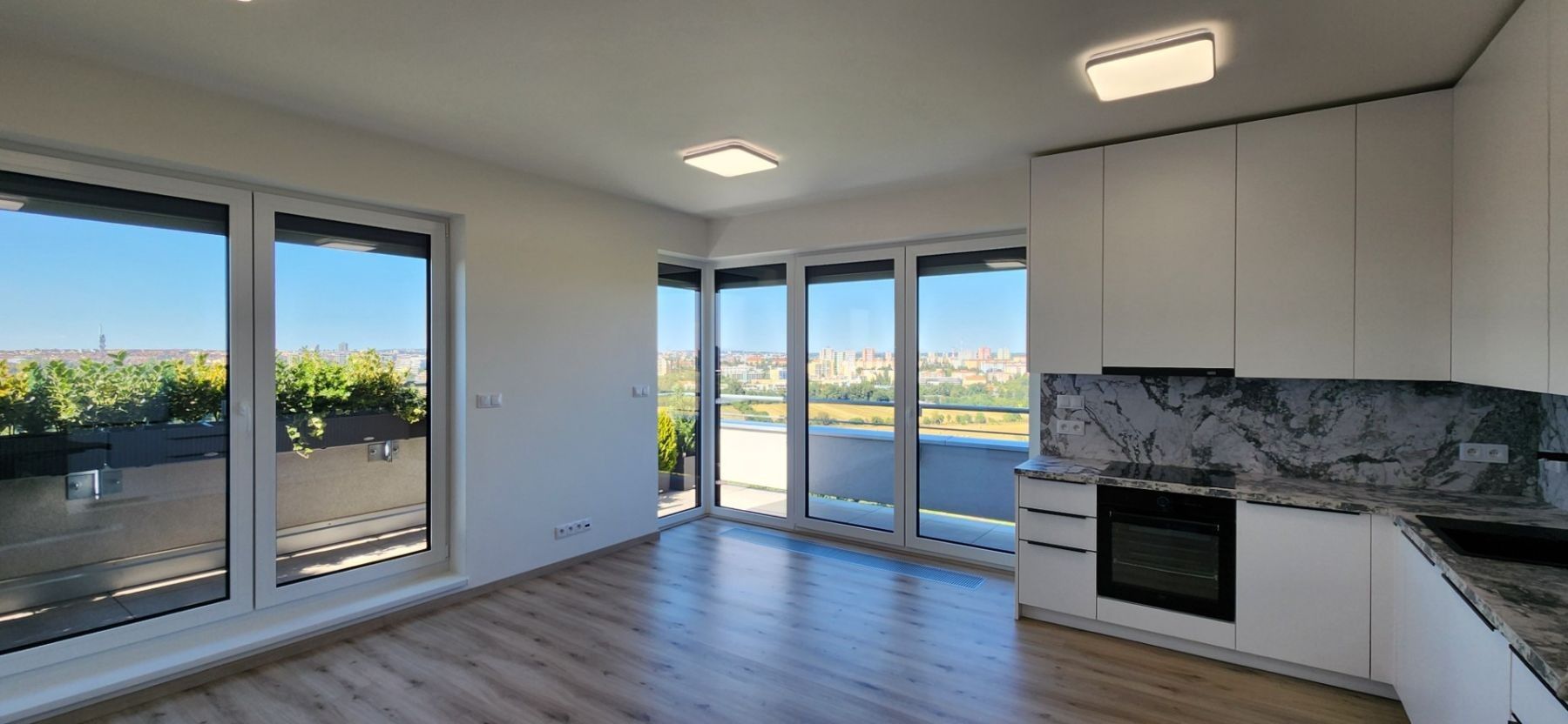 Pronájem byt 2+kk - Klapálkova, Praha - Záběhlice, 60 m² - 2
