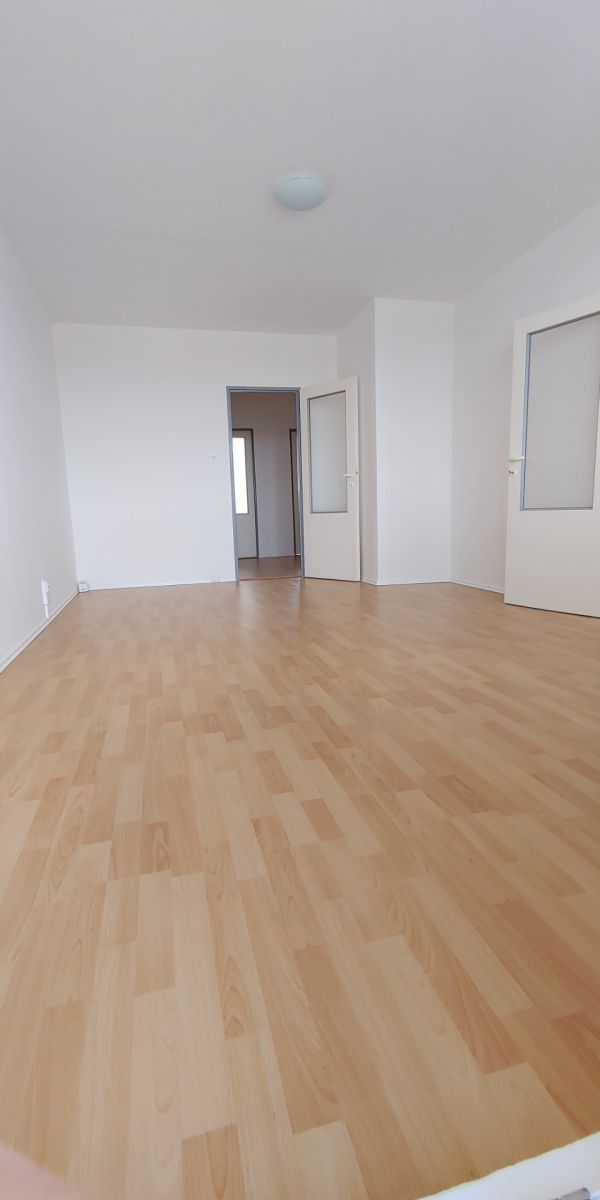 3+1, Krausova, Praha - Letňany, 75 m² - 2