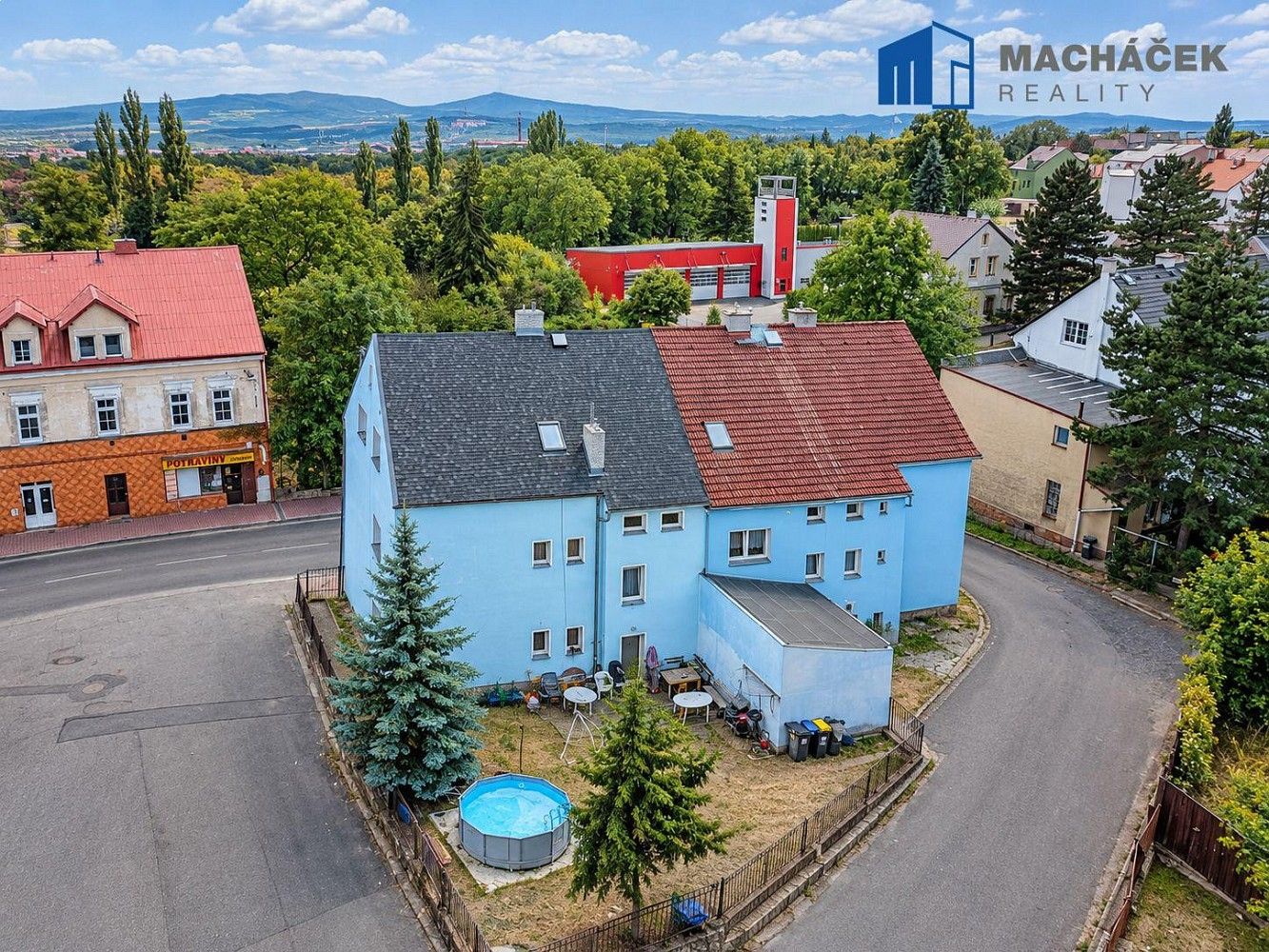 Rodinné domy, Krušnohorská, Dubí, okres Teplice, 221 m² - 1