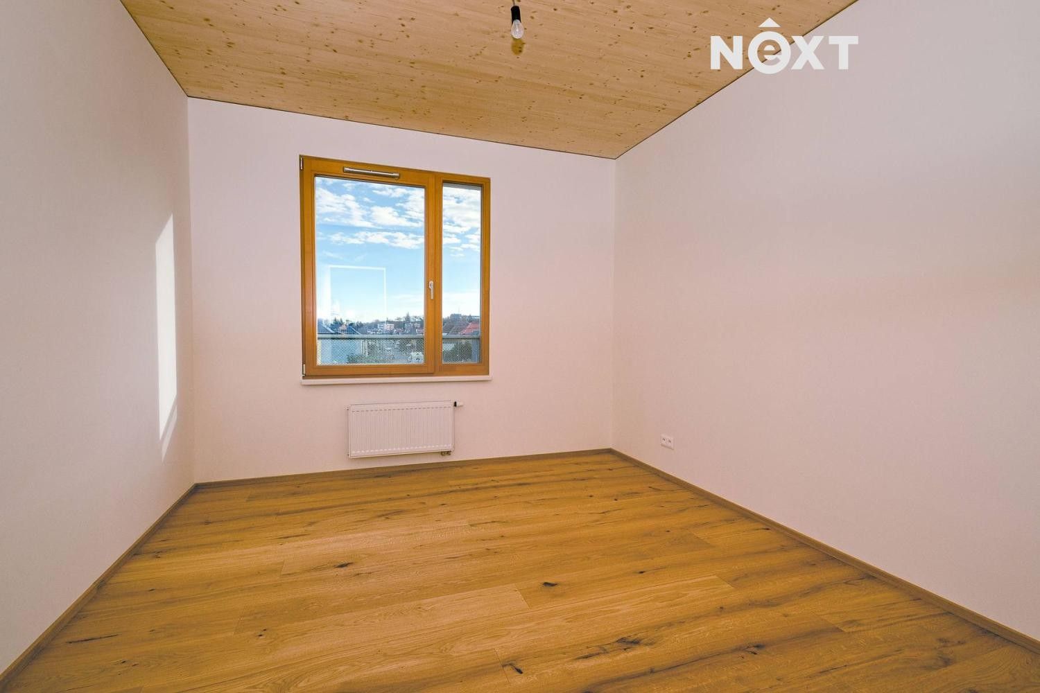 Pronájem byt 2+kk - Nová Tesla, Pardubice, 60 m²