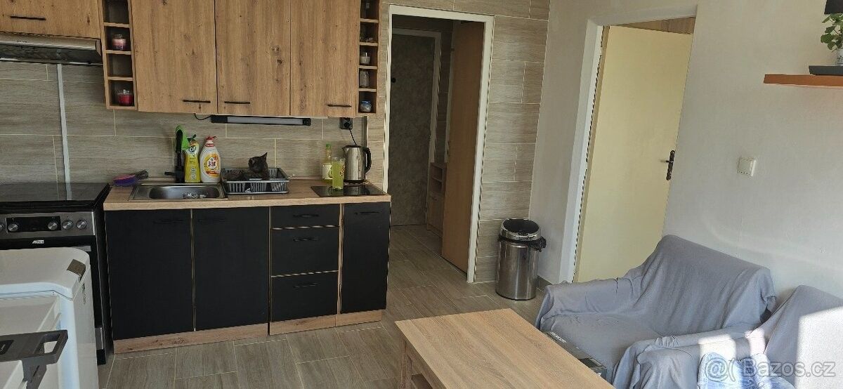 Byty, Úterý, 330 40