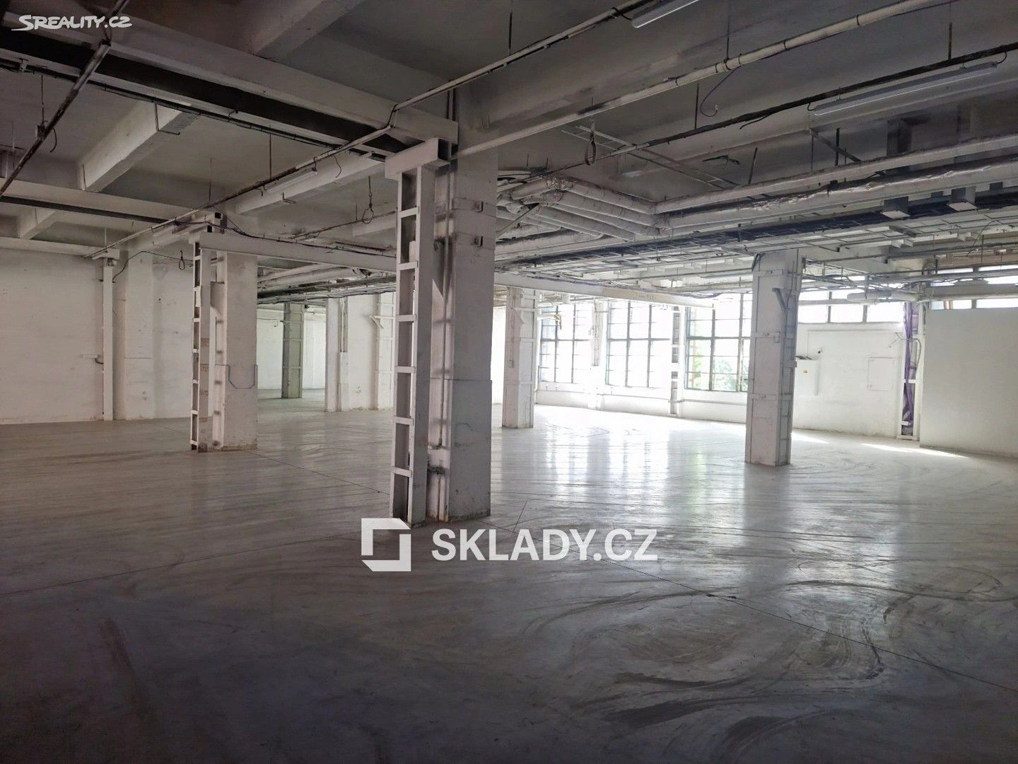 Pronájem sklad - Dvacátá, Zlín, 295 m²