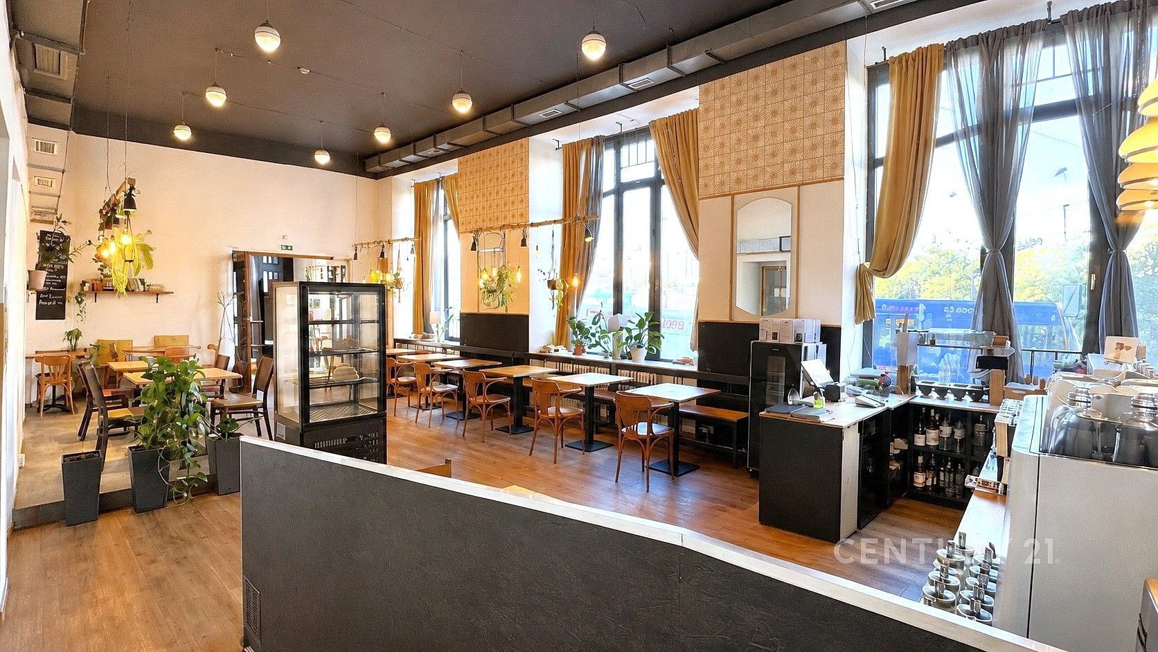 Obchodní prostory, Sokolovská, Praha 8 - Libeň, 210 m² - 2