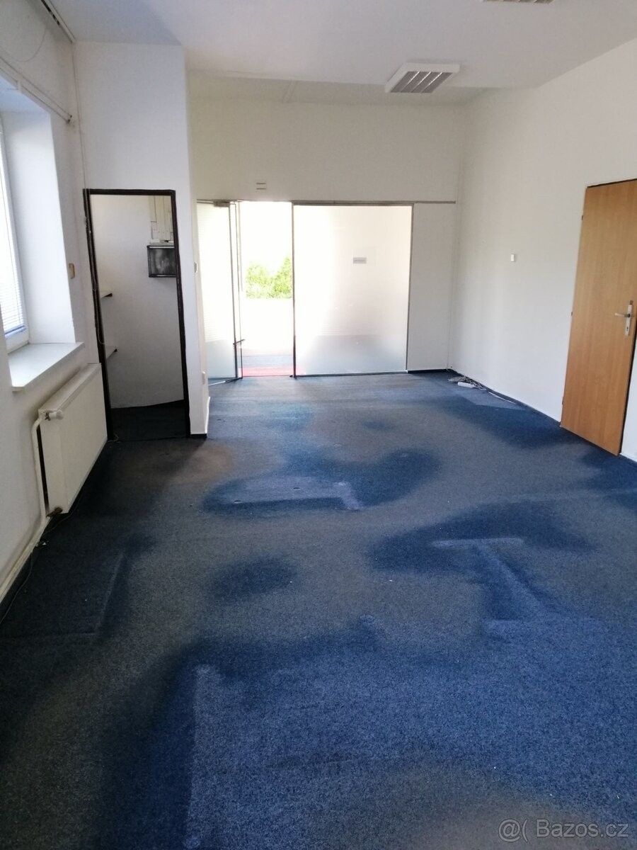 Obchodní prostory, Třinec, 739 61 - 2