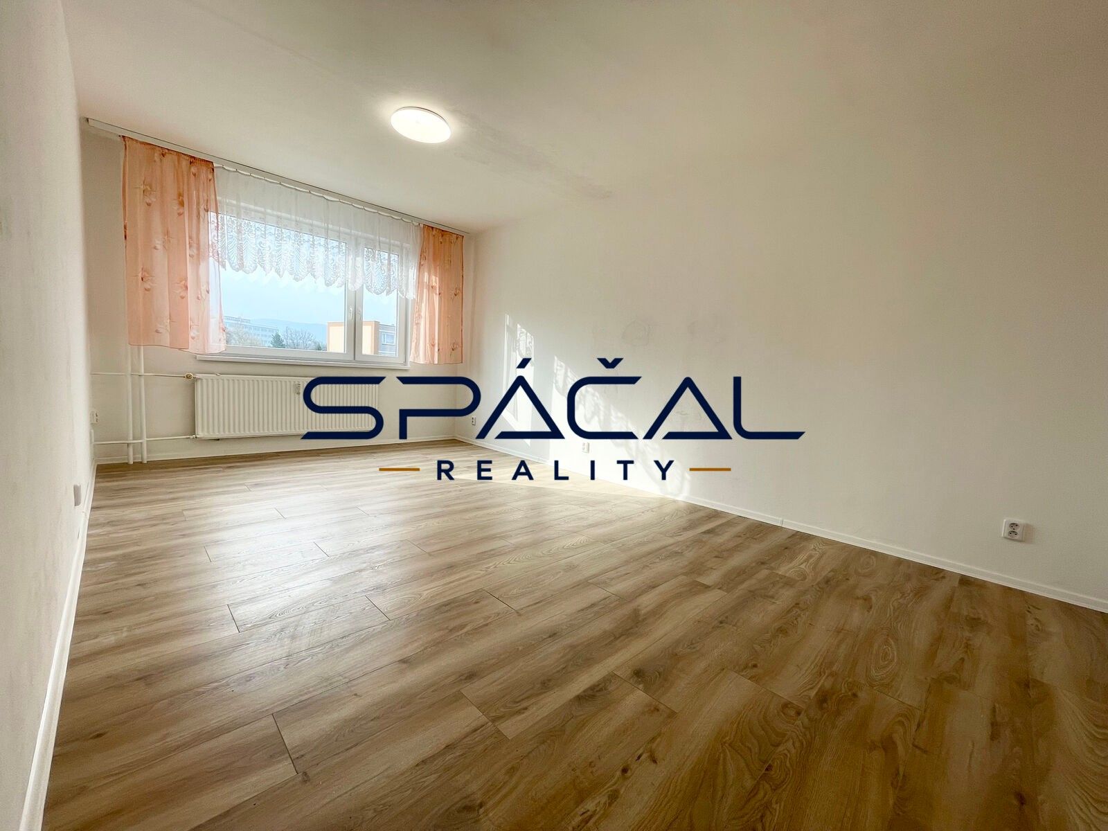 Byt 1+1 · 40 m² · Křížová, Sokolov - 4