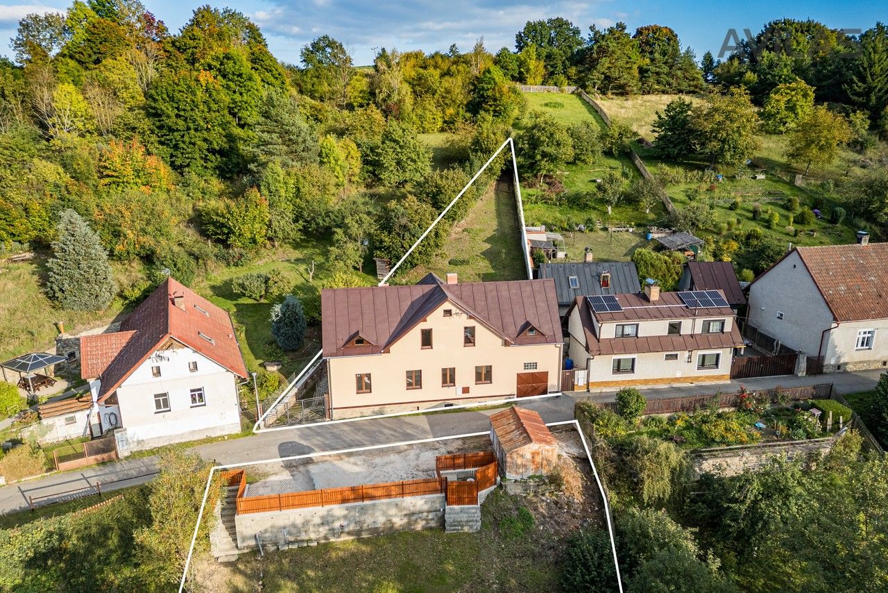Prodej rodinný dům - V Hůře, Postupice, 207 m²
