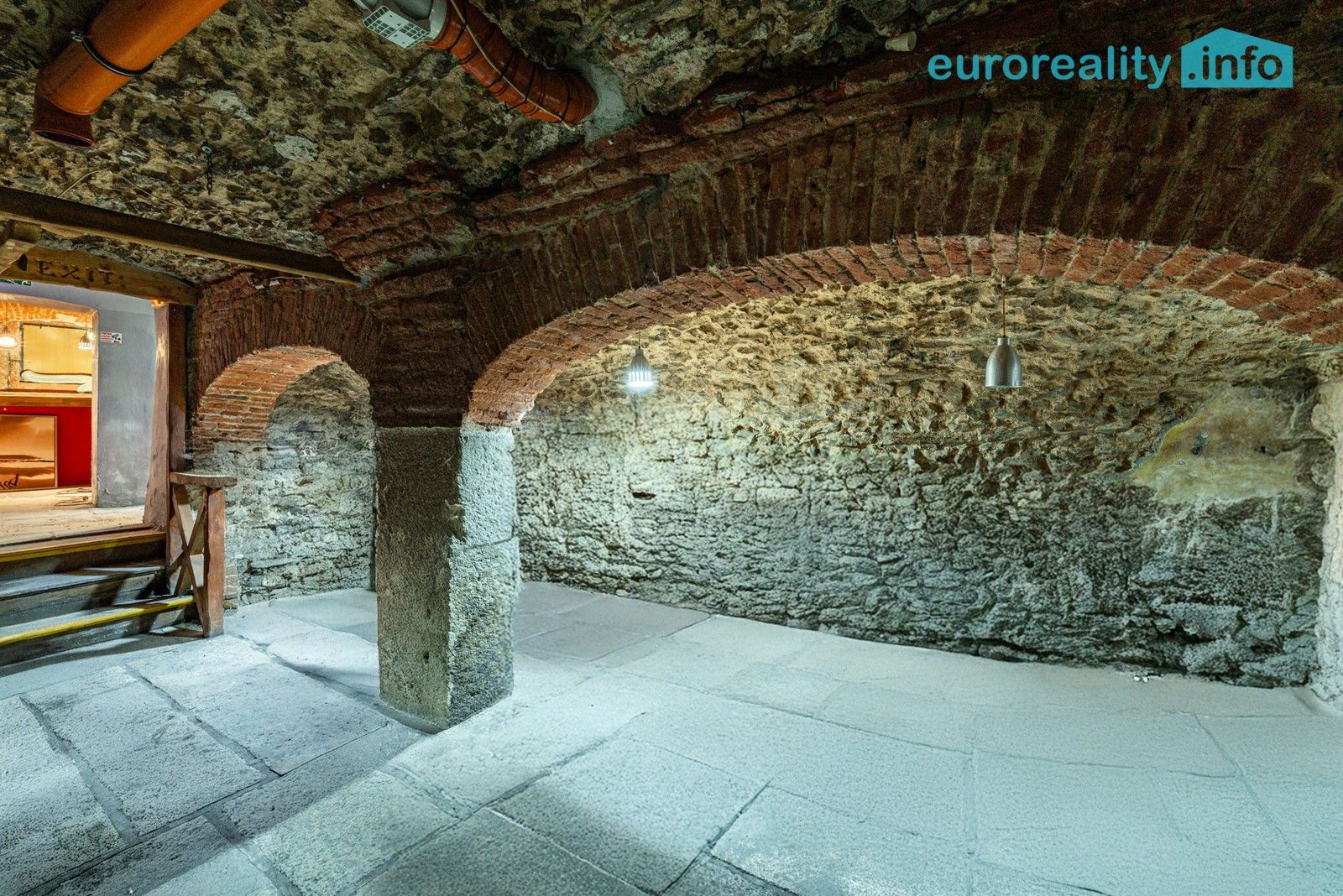 Prodej obchodní prostory - Cechovní, Cheb, 100 m²