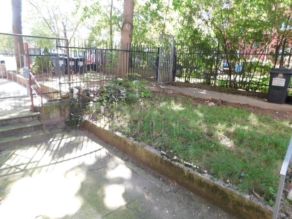 1+kk, Doudlebská, Praha, 35 m²