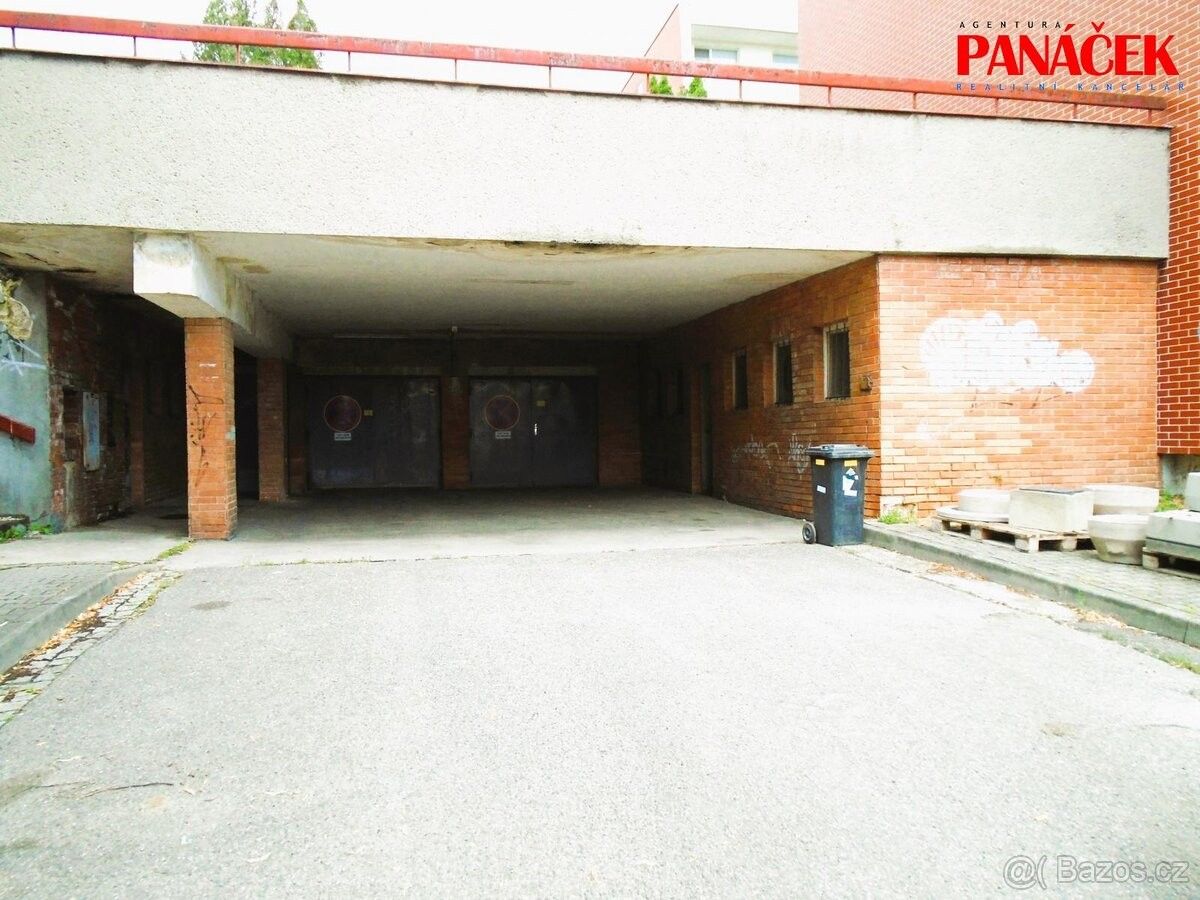 Garáž · Zlín, 760 05 - 4
