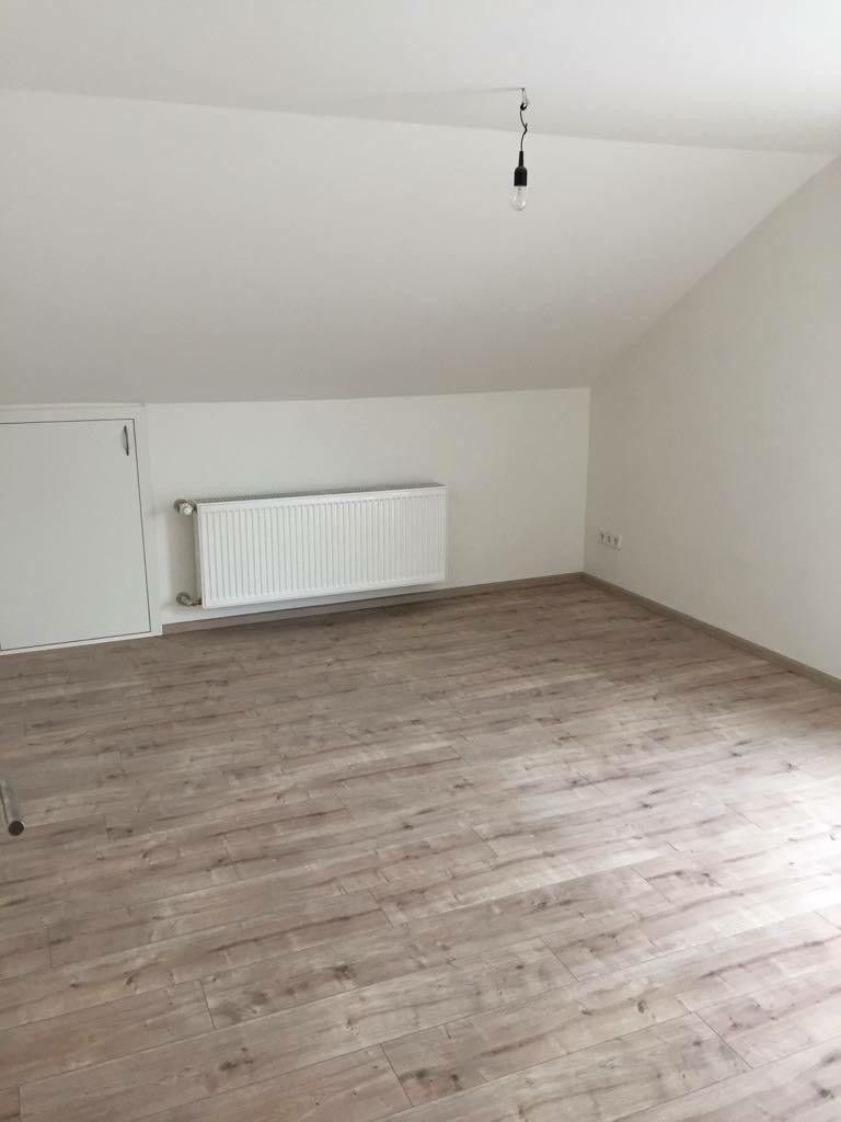 Prodej byt 3+1 - , Bádensko-Württembersko, 90 m² - 5
