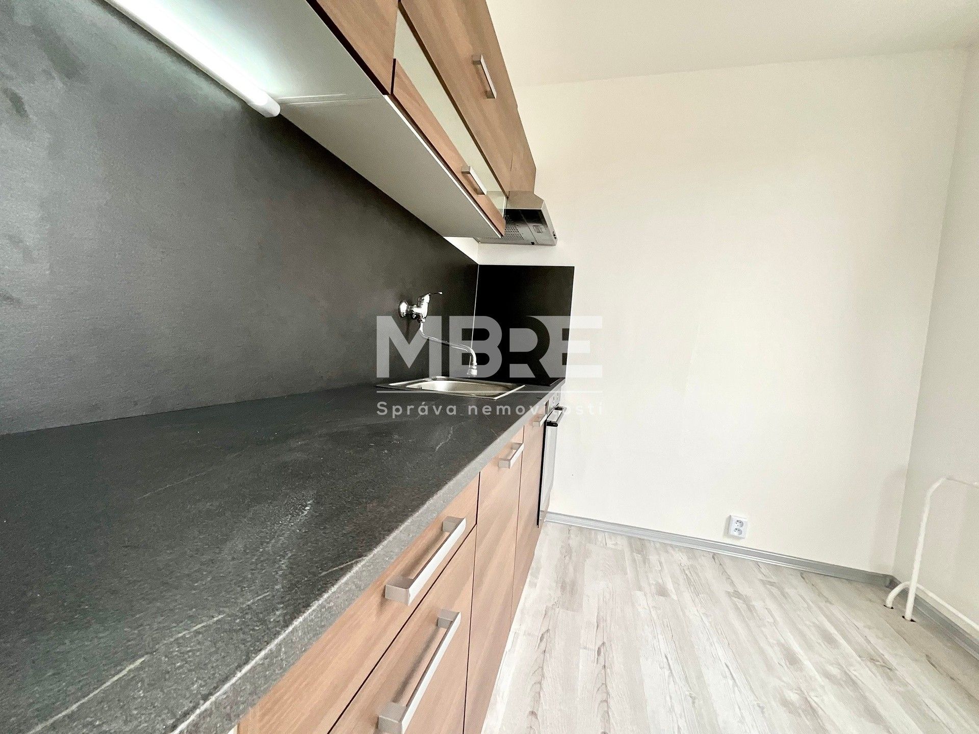 Pronájem byt 2+kk - Bílina, 41 m²