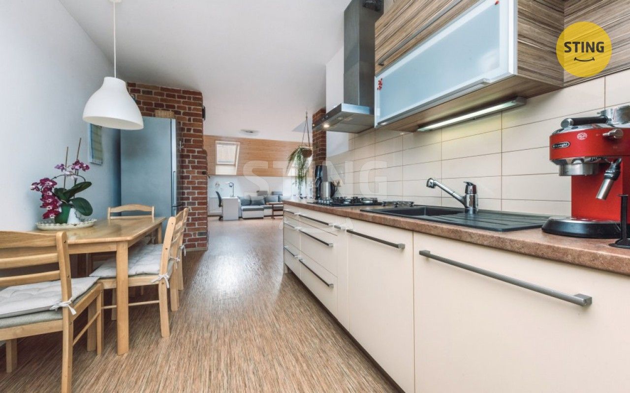 Prodej dům - Bratranců Veverkových, Pardubice, 300 m² - 5