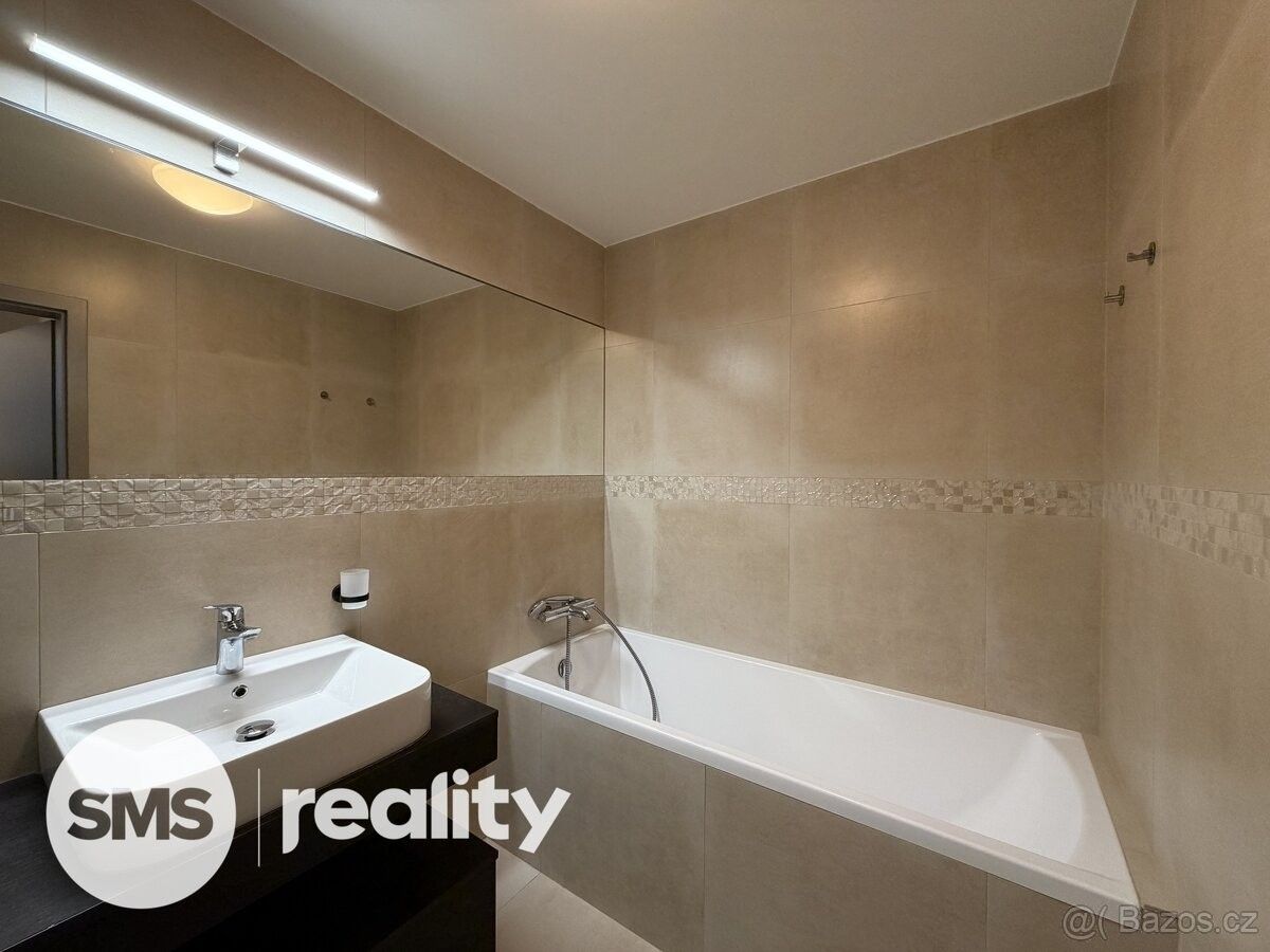 Pronájem byt - Hradec Králové, 503 41