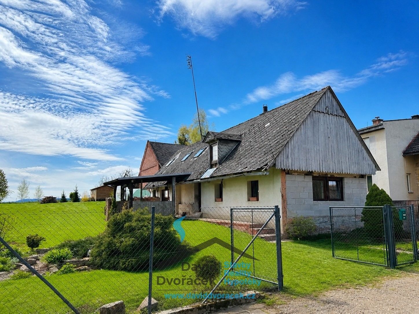Rodinné domy, Hněvčeves, 120 m² - 1