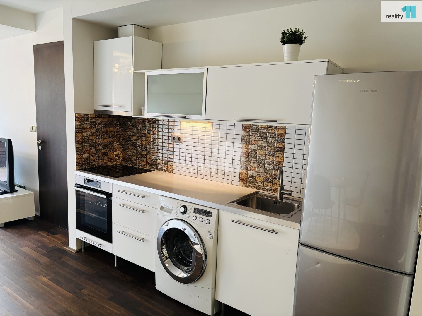2+kk, Služská, Praha, 46 m² - 2