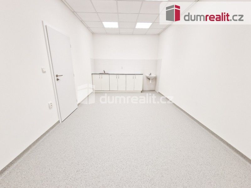 Pronájem komerční - J. A. Komenského, Most, 40 m² - 5
