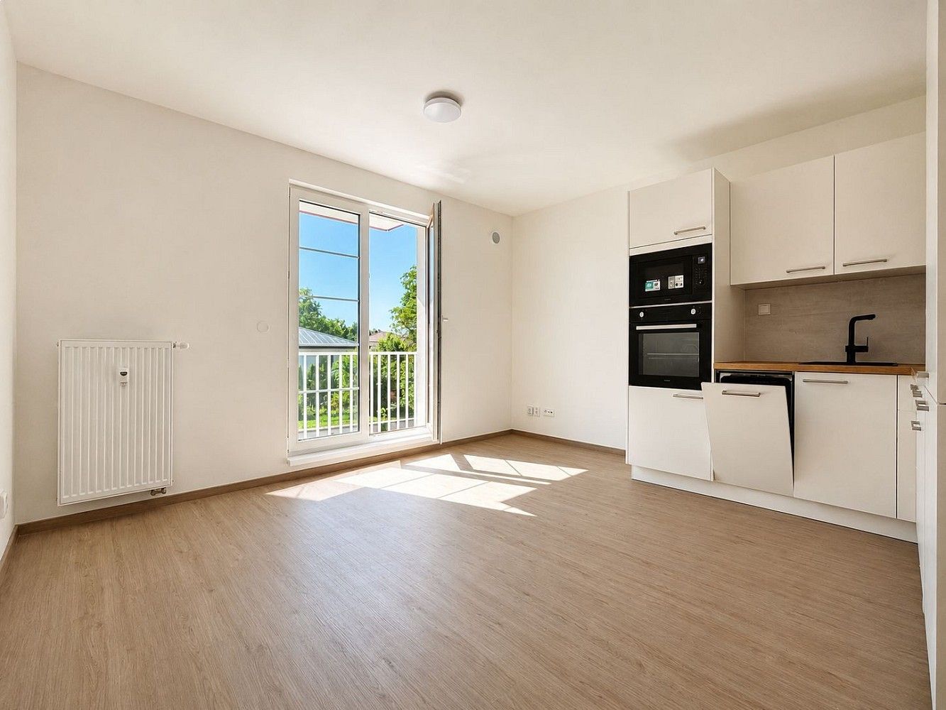 Byt 2+kk · 39 m² · Praha - Dubeč, okres Praha 15, Hlavní město Praha - 4