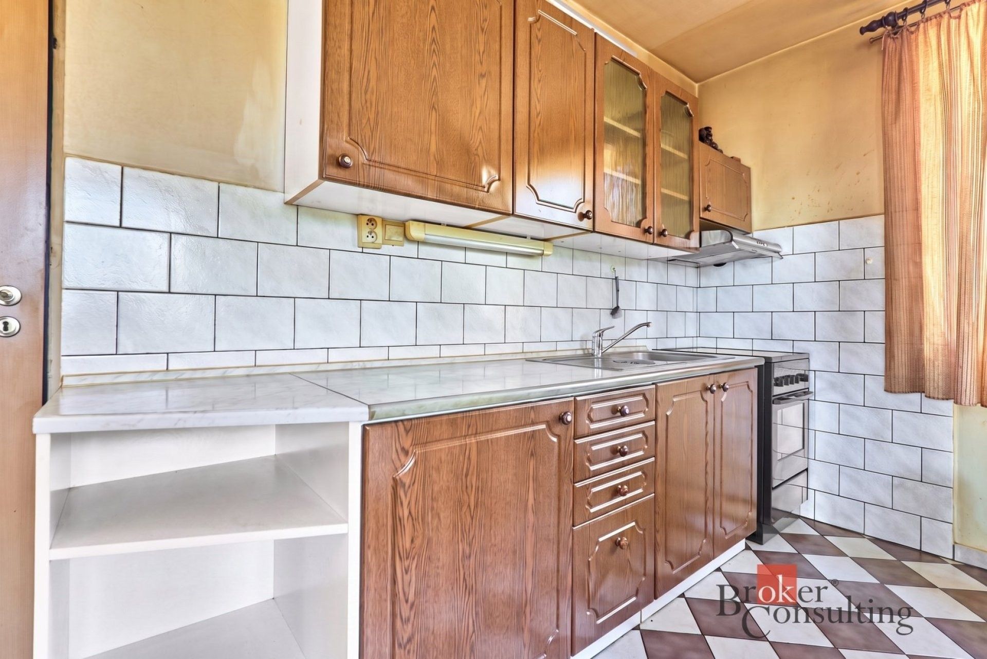 Rodinný dům · 335 m² · Višňová, Skalná - 3