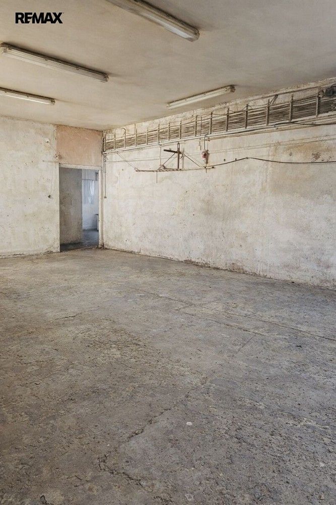 Výrobní prostory · 250 m² · Praha - Horní Počernice, okres Praha 20, Hlavní město Praha - 4