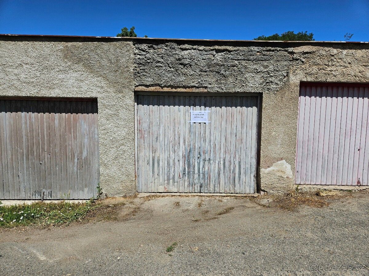 Garáže, Praha, 140 00