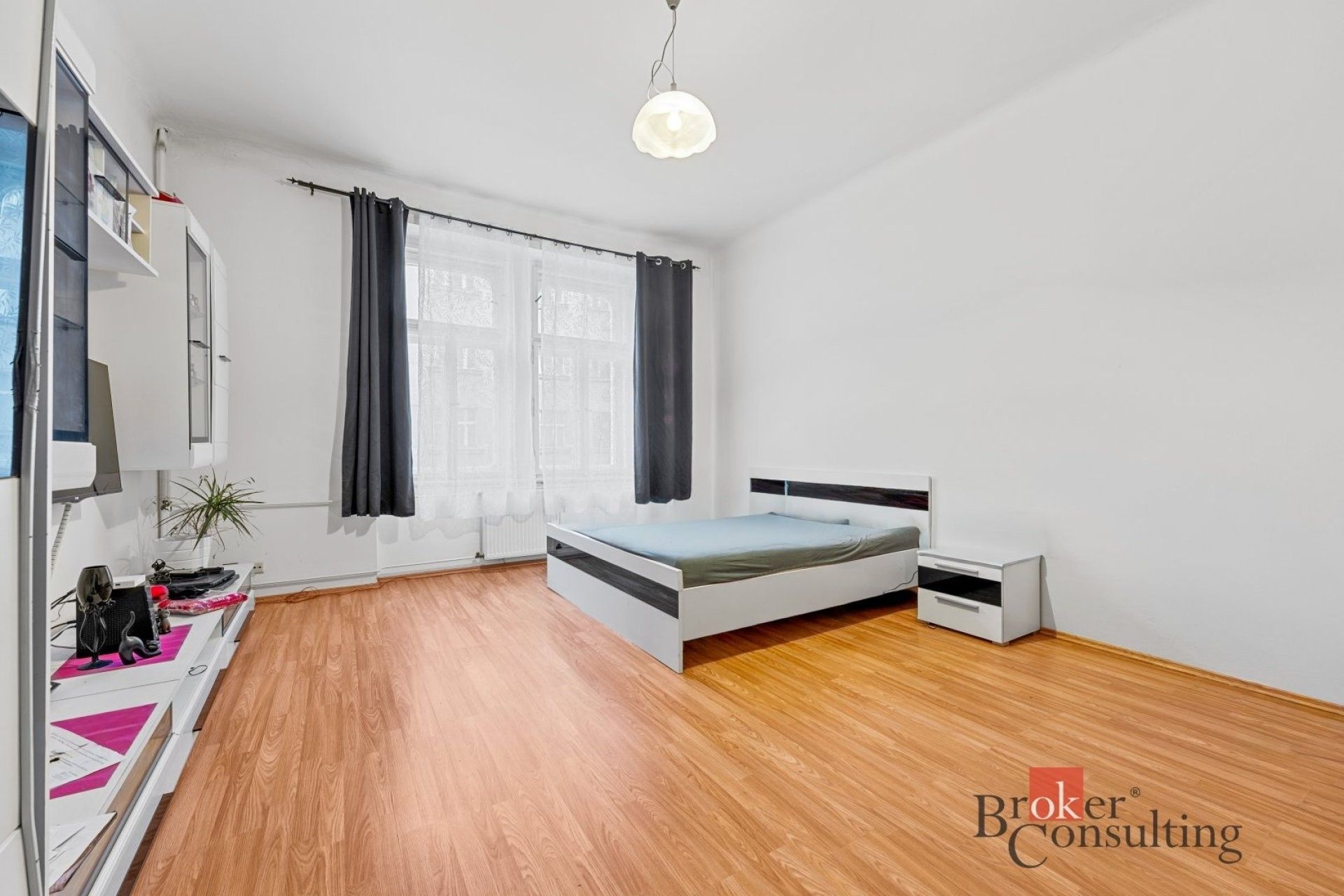 3+kk, Koněvova, Praha, 74 m² - 1