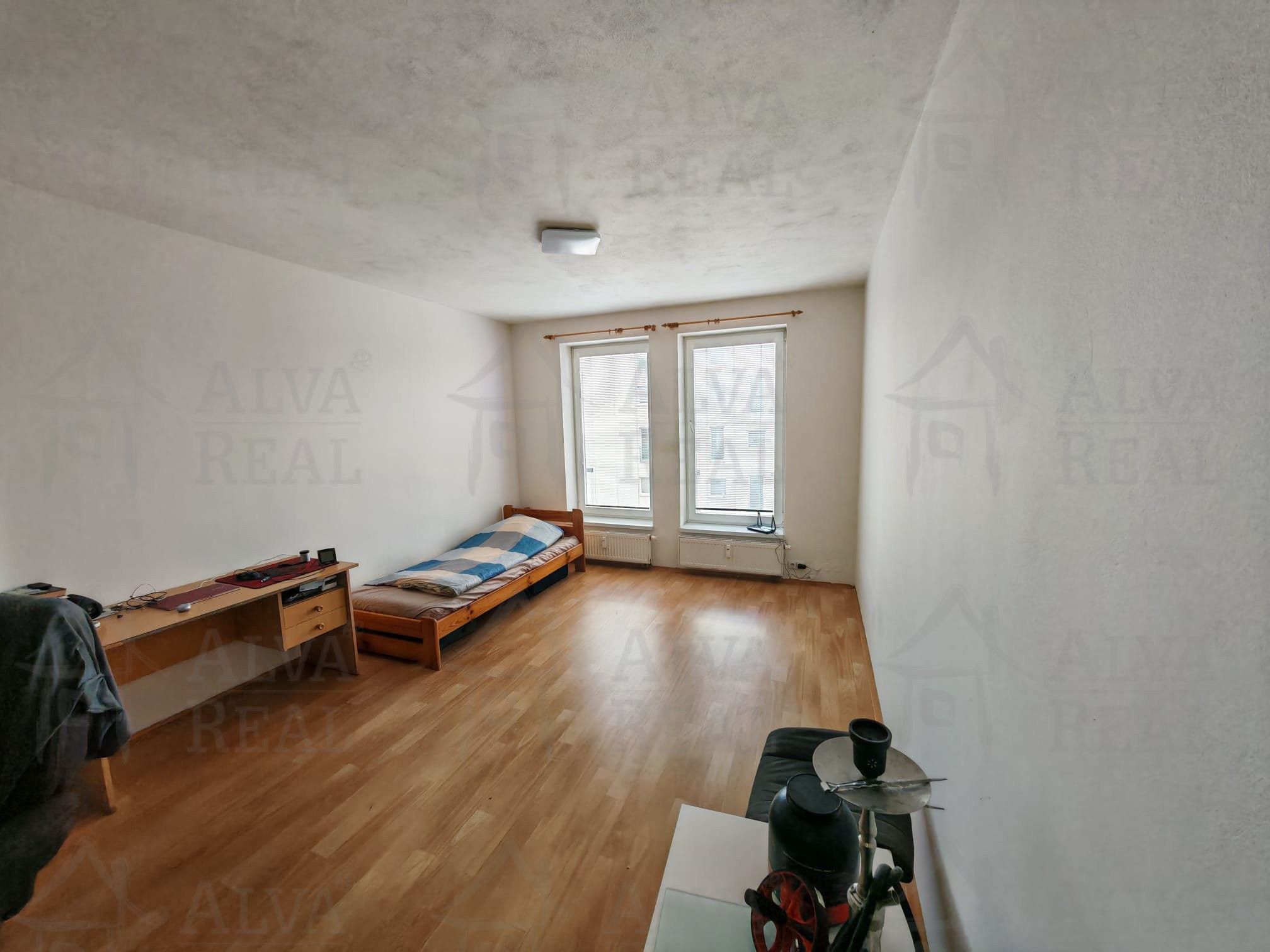 Pronájem byt 1+kk - Zderadova, Brno, 32 m²