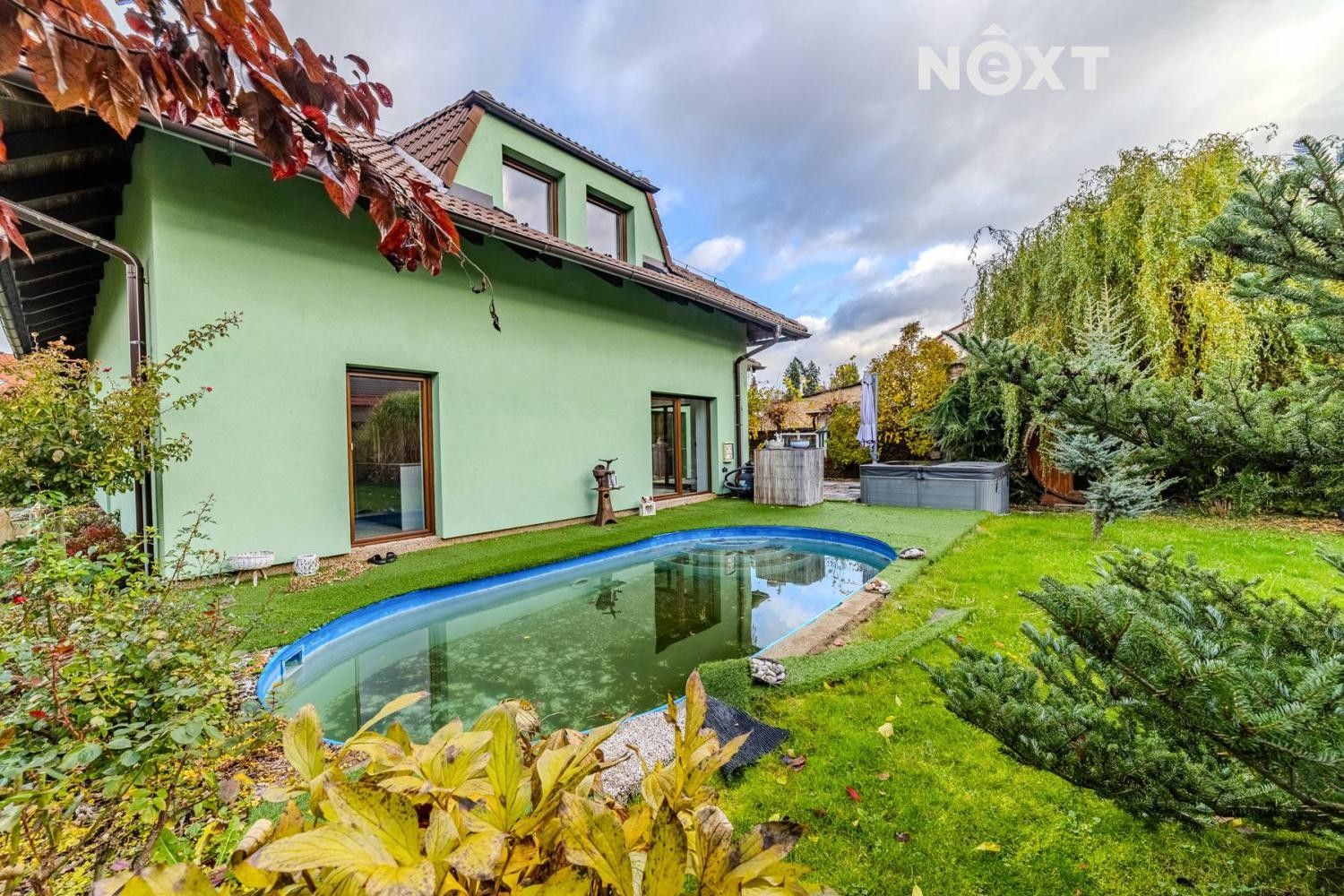 Prodej rodinný dům - Husova, Neveklov, 240 m²