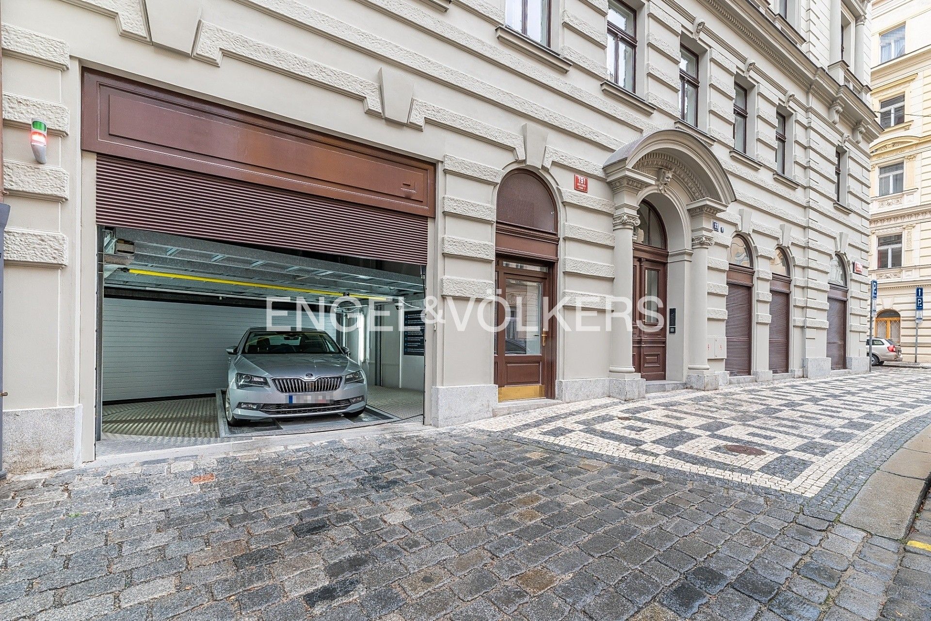 Ostatní, Pštrossova, Praha, 10 m²