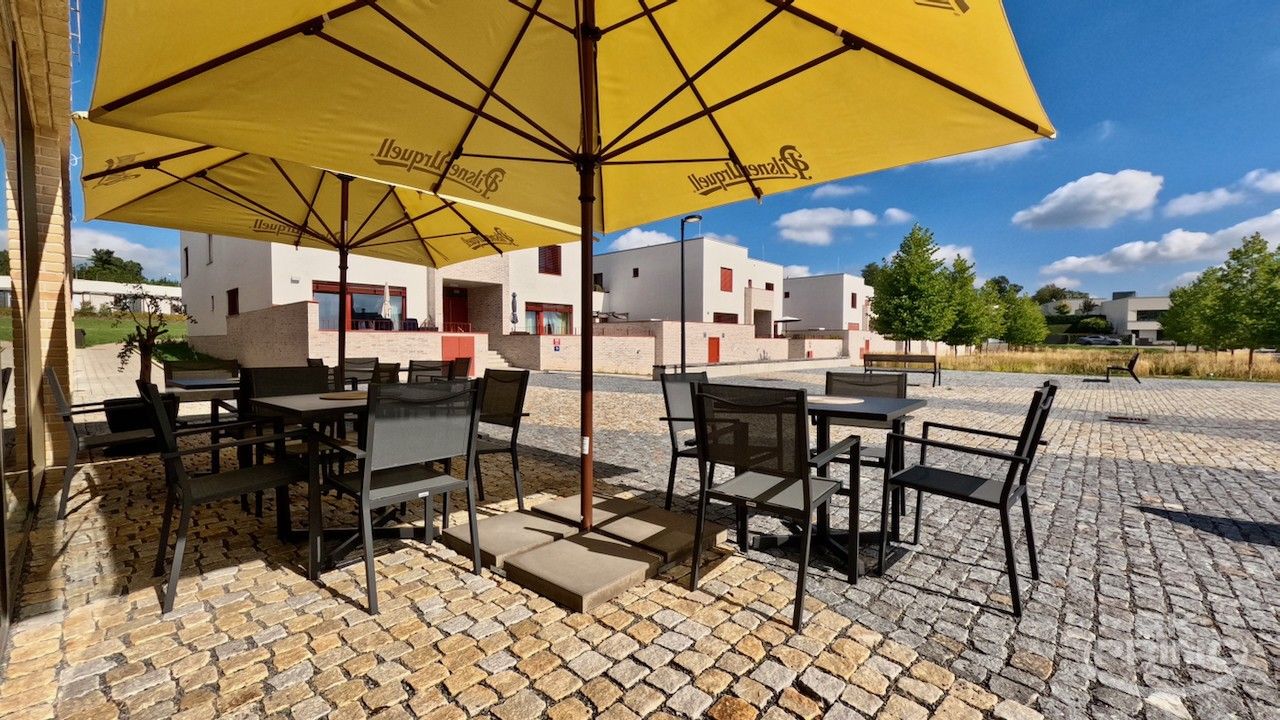 Restaurace, Horní náměstí,Lysolaje,Praha-Lysolaje, 300 m² - 1