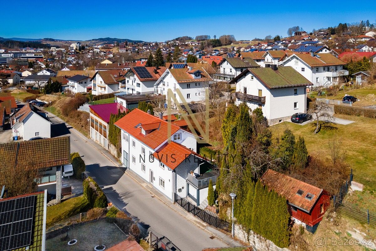 Rodinné domy, 987 66, Zahraničí