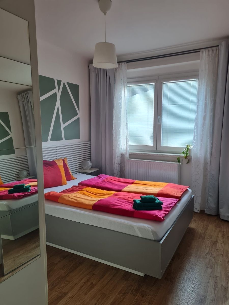 Pronájem byt - Vrchlického, Praha - Košíře, 35 m² - 5
