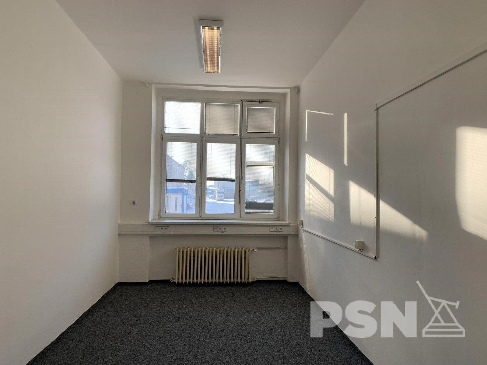 Kanceláře, Pražská třída 360, Hradec Králové Kukleny, 18 m² - 2