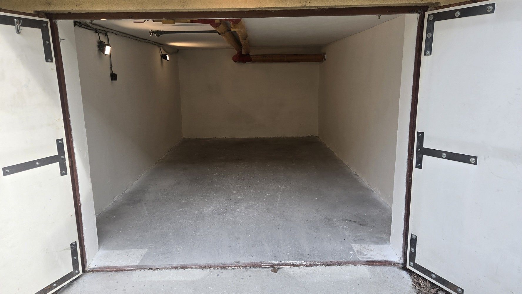 Garáž, 17 m²