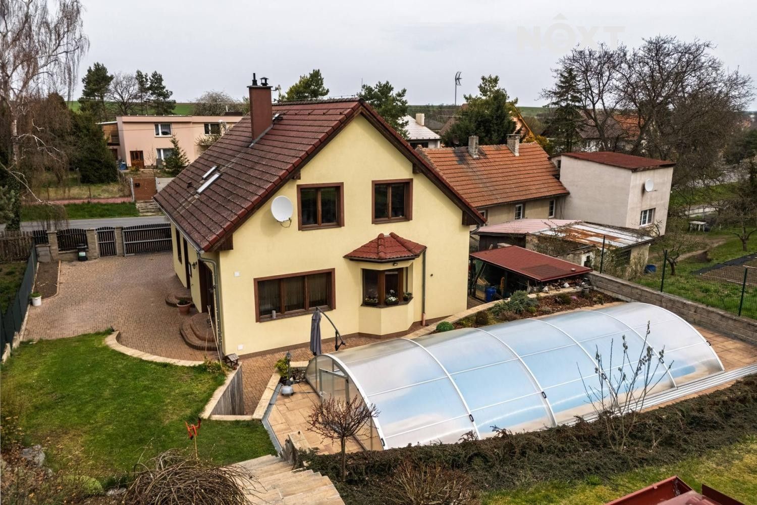 Rodinné domy, Slatina, 179 m² - 2