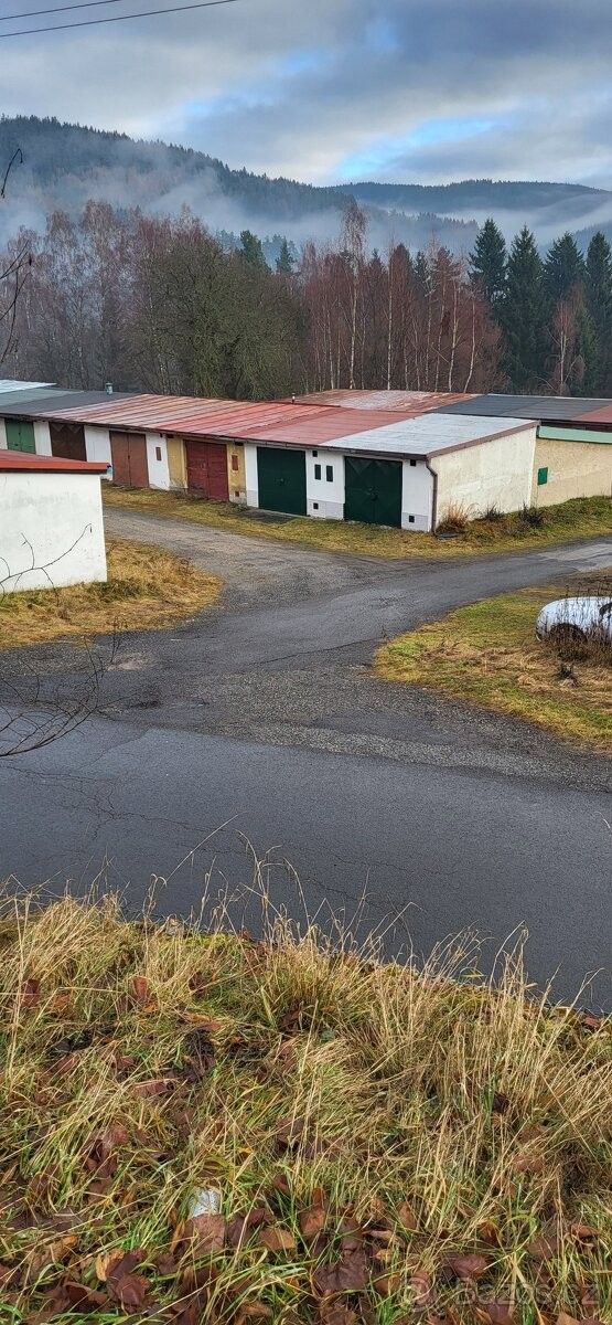 Pronájem garáž - Nejdek, 362 22