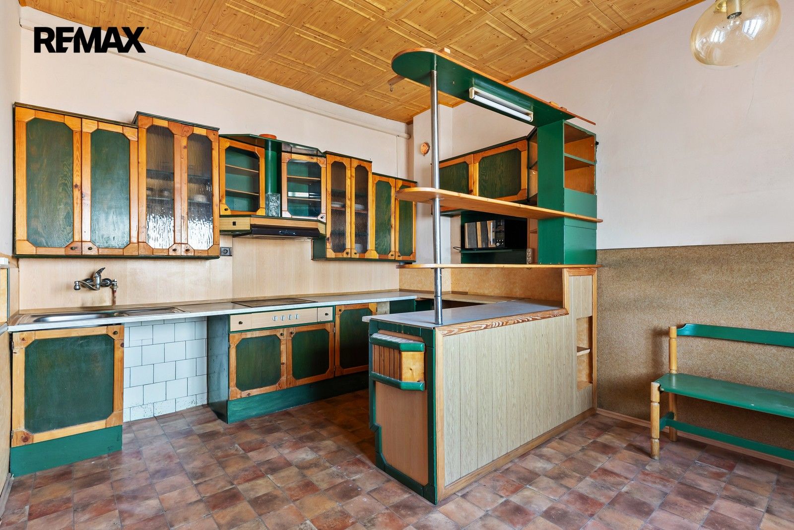 Prodej ubytovací zařízení - Chuchelna Komárov, 428 m² - 5
