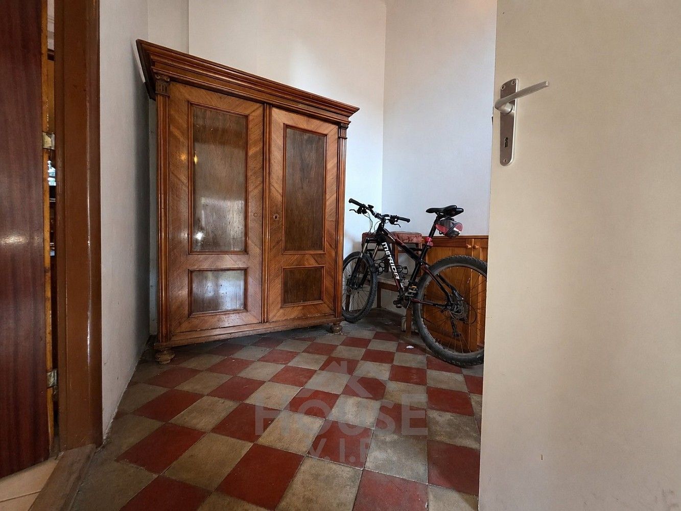 Rodinný dům · 275 m² · Hejtmanská, Praha 9 - Kyje - 3