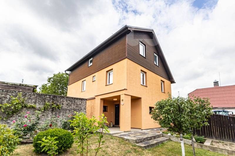 Rodinné domy, Horní Životice, 176 m²