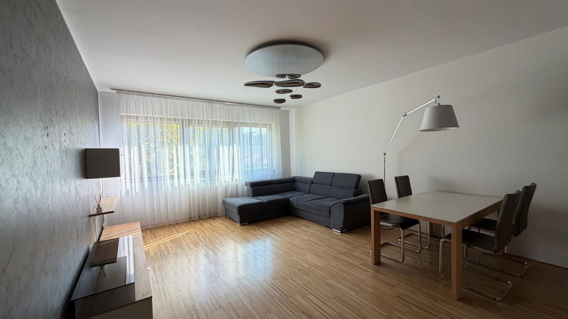 Byt 3+kk · 133 m² · Rohanské nábřeží, Praha - 3
