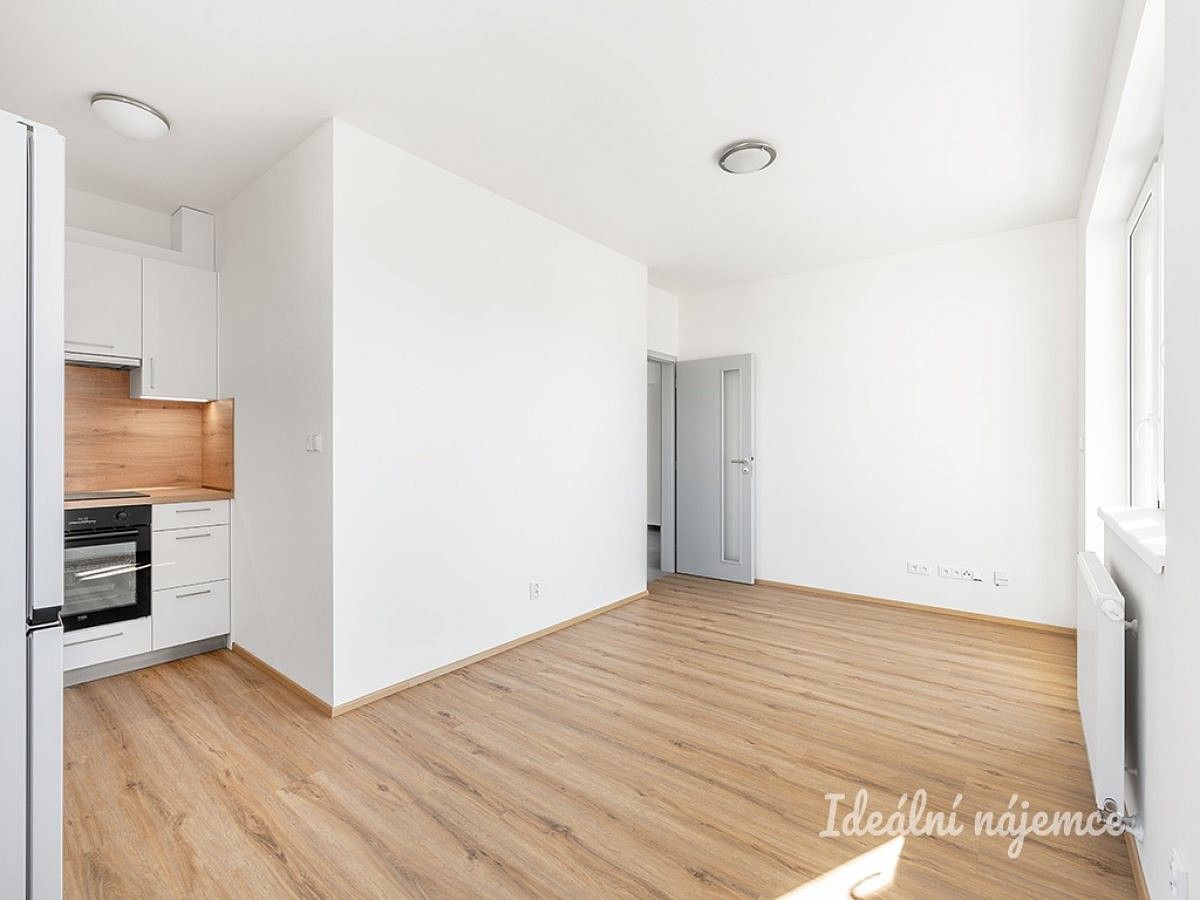 Pronájem byt 2+kk - Praha - Sobín, okres Praha 17, Hlavní město Praha, 45 m² - 2