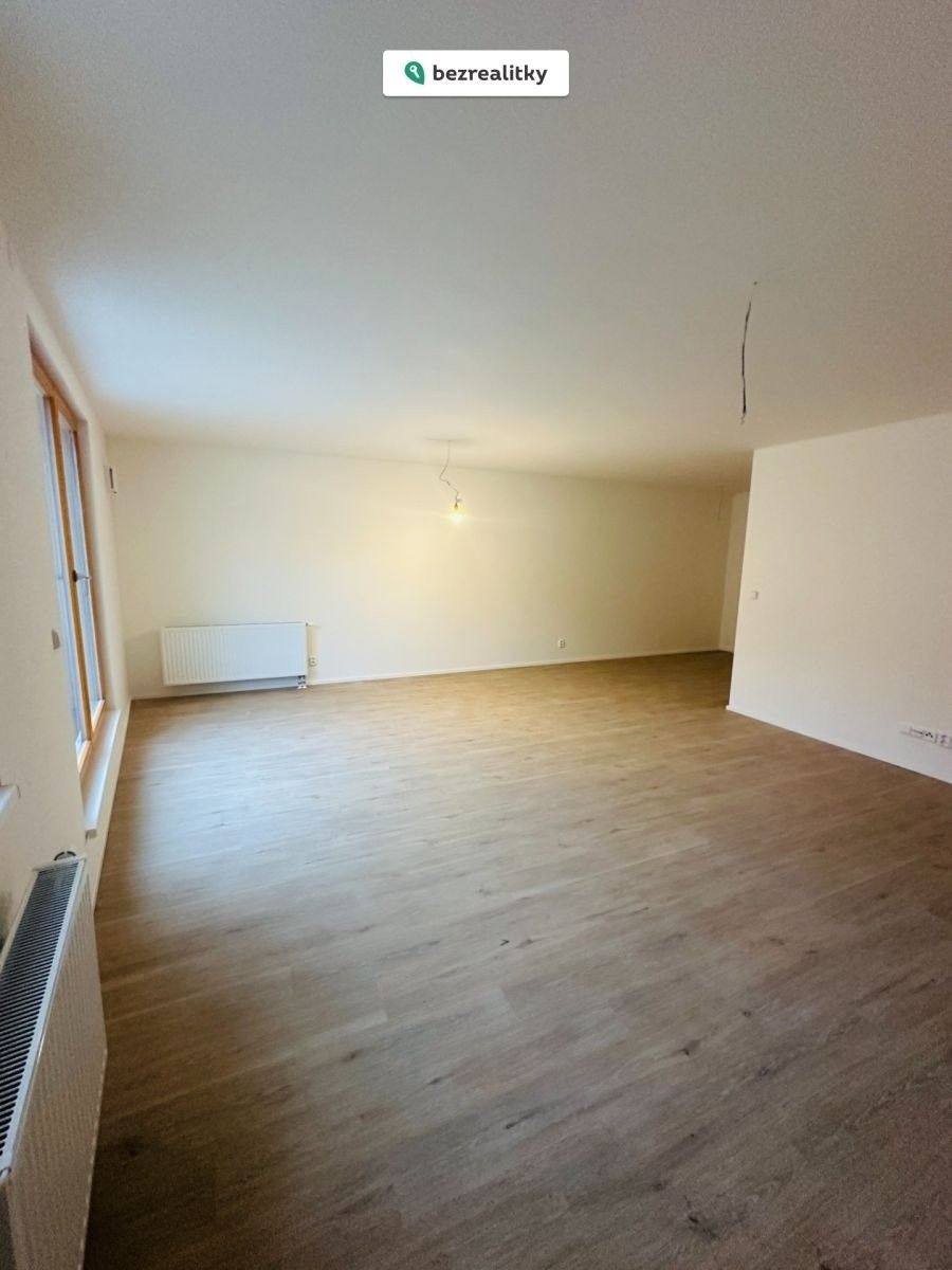 3+kk, Nad Koulkou, Praha, 83 m²